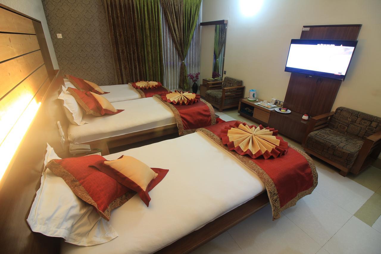 Tiger Garden Int Hotel Khulna Kültér fotó