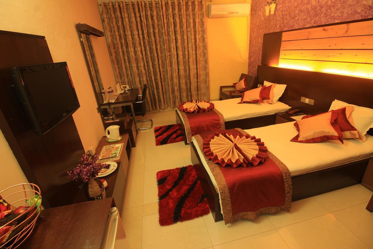 Tiger Garden Int Hotel Khulna Kültér fotó