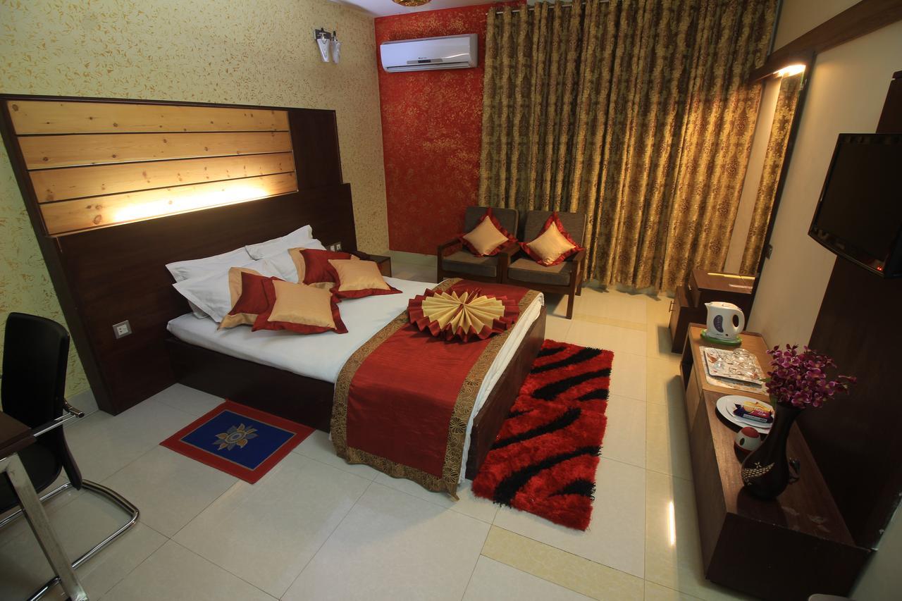 Tiger Garden Int Hotel Khulna Kültér fotó