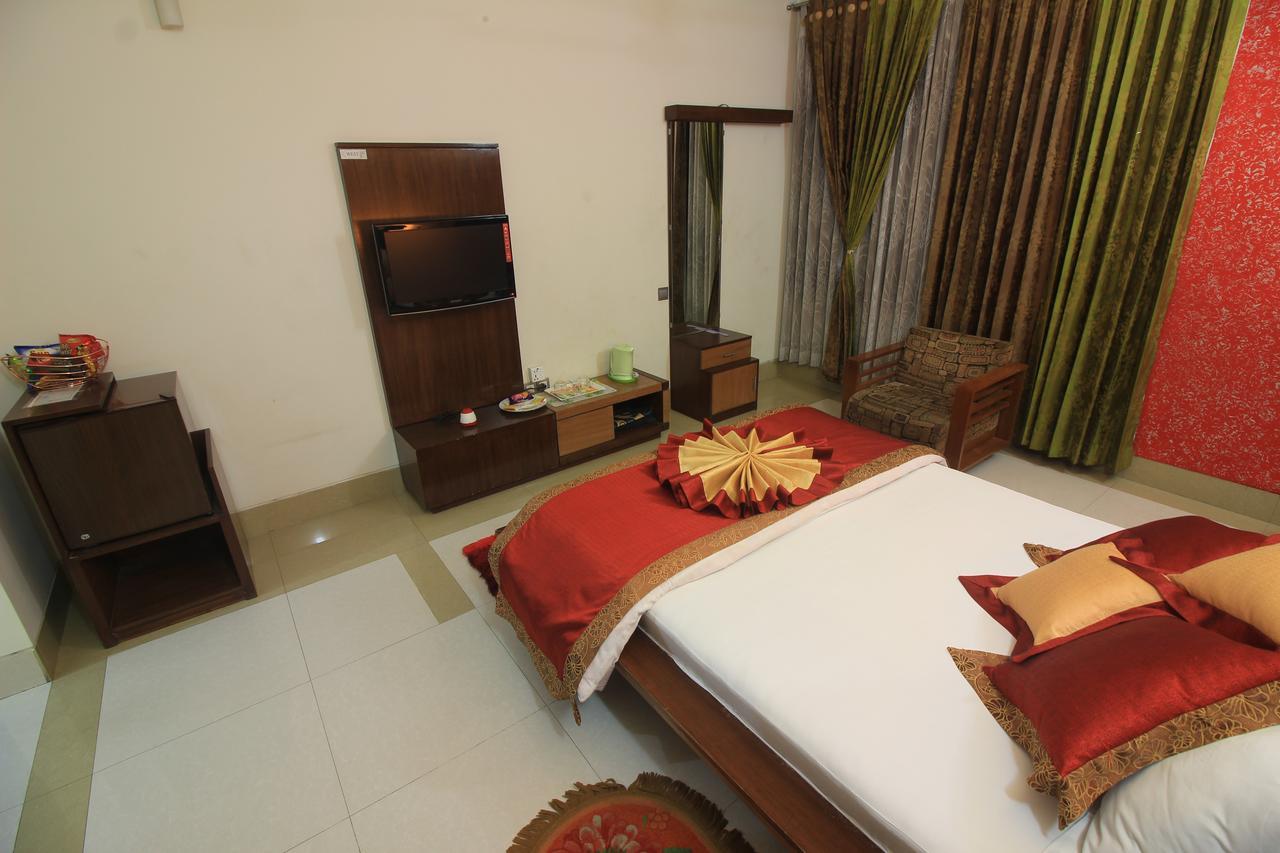 Tiger Garden Int Hotel Khulna Kültér fotó