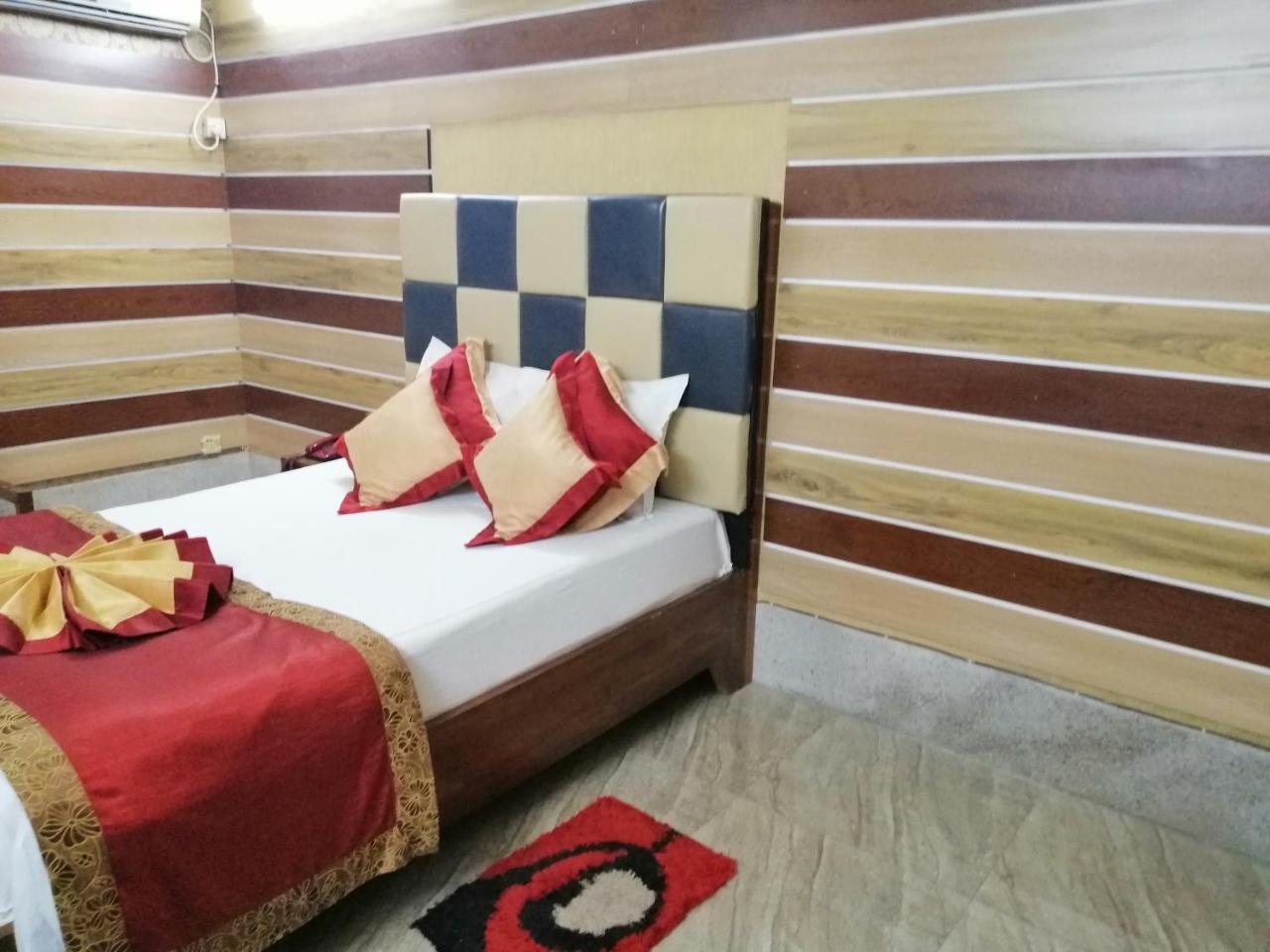 Tiger Garden Int Hotel Khulna Kültér fotó