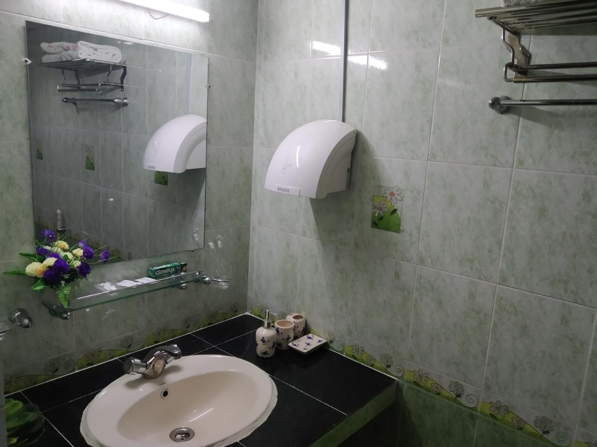 Tiger Garden Int Hotel Khulna Kültér fotó